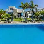 Eleonora, Luxury With Heated Pool Ocean View In Adeje, Tenerife Адехе