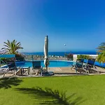 Вилла Eleonora, Luxury With Heated Pool Ocean View In Adeje, Tenerife *