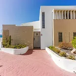 Вилла Eleonora, Luxury With Heated Pool Ocean View In Adeje, Tenerife
