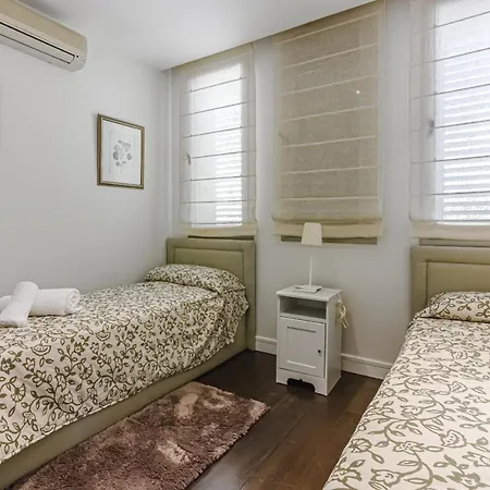 Villa Eleonora, Luxury With Heated Pool Ocean View In Adeje, Tenerife