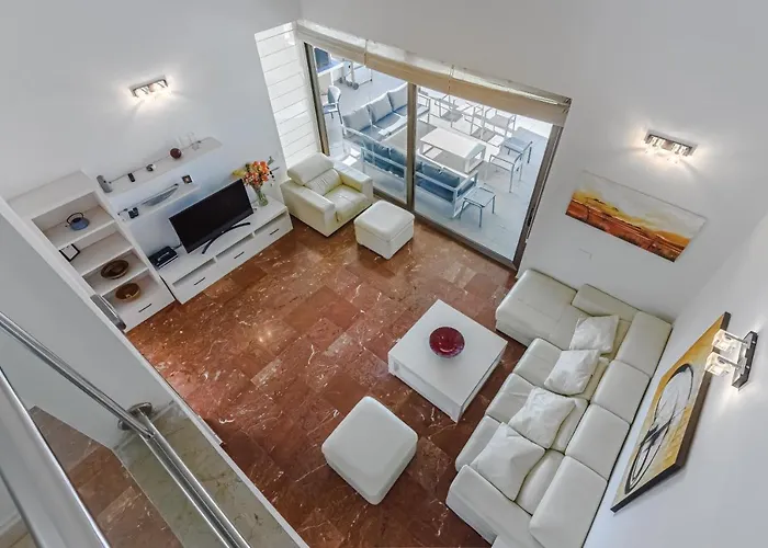 Eleonora, Luxury With Heated Pool Ocean View In Adeje, Tenerife فيلة