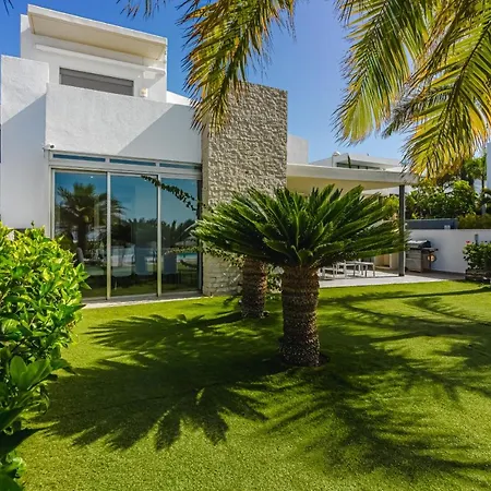 Eleonora, Luxury With Heated Pool Ocean View In Adeje, Tenerife Vila *