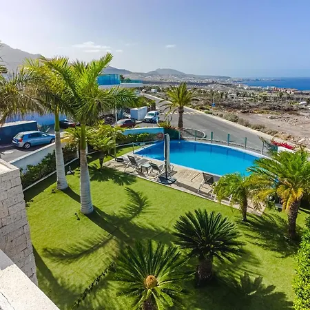 别墅 Eleonora, Luxury With Heated Pool Ocean View In Adeje, Tenerife *