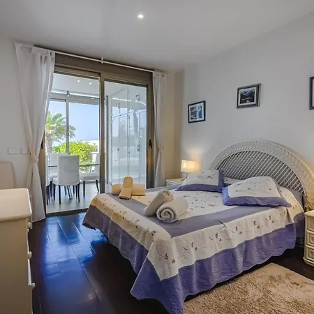Eleonora, Luxury With Heated Pool Ocean View In Adeje, Tenerife 别墅