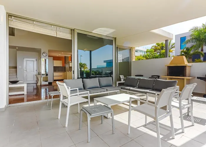 别墅 Eleonora, Luxury With Heated Pool Ocean View In Adeje, Tenerife *