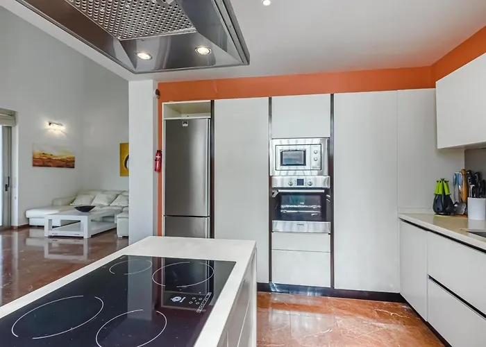 Eleonora, Luxury With Heated Pool Ocean View In Adeje, Tenerife 别墅