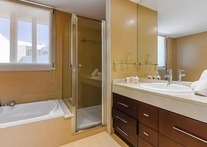 别墅 Eleonora, Luxury With Heated Pool Ocean View In Adeje, Tenerife 阿德耶