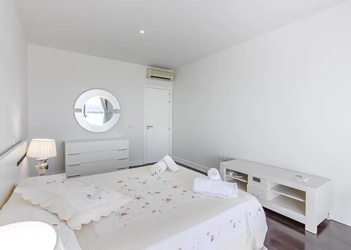 Eleonora, Luxury With Heated Pool Ocean View In Adeje, Tenerife 别墅