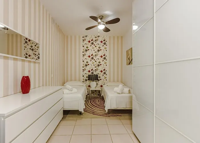 Eleonora, Luxury With Heated Pool Ocean View In Adeje, Tenerife Βίλα *