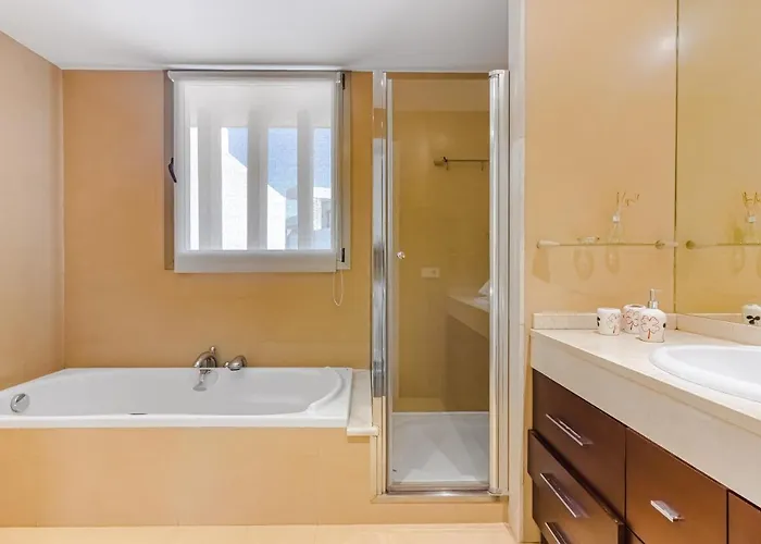 别墅 Eleonora, Luxury With Heated Pool Ocean View In Adeje, Tenerife 阿德耶