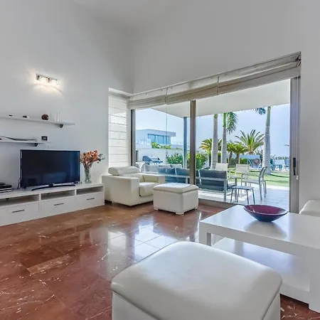 Eleonora, Luxury With Heated Pool Ocean View In Adeje, Tenerife 阿德耶