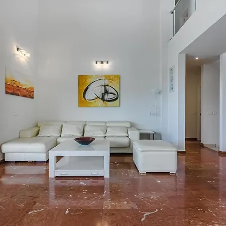 Eleonora, Luxury With Heated Pool Ocean View In Adeje, Tenerife 别墅