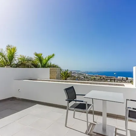 别墅 Eleonora, Luxury With Heated Pool Ocean View In Adeje, Tenerife 阿德耶