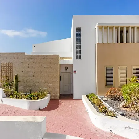 Eleonora, Luxury With Heated Pool Ocean View In Adeje, Tenerife * 阿德耶