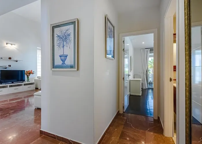 Eleonora, Luxury With Heated Pool Ocean View In Adeje, Tenerife וילה אדחה