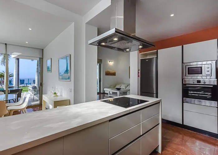 Eleonora, Luxury With Heated Pool Ocean View In Adeje, Tenerife * אדחה